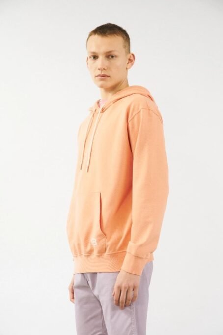 Hoodie Oversize en rustico 100% algodon. Capucha con forro de Jersey y cinta personalizada todo el contorno. Lavado suavizado. 100% algodon