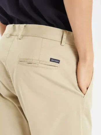 PANTALÓN CHINO CLASICO