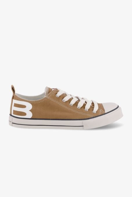 Zapatilla inyectada de lona 100% algod—n. Con puntera en goma , cordones y estampa lateral B. Composici—n: Suela: caucho vulcanizado Material: 100% Algod—n. Industria Argentina.