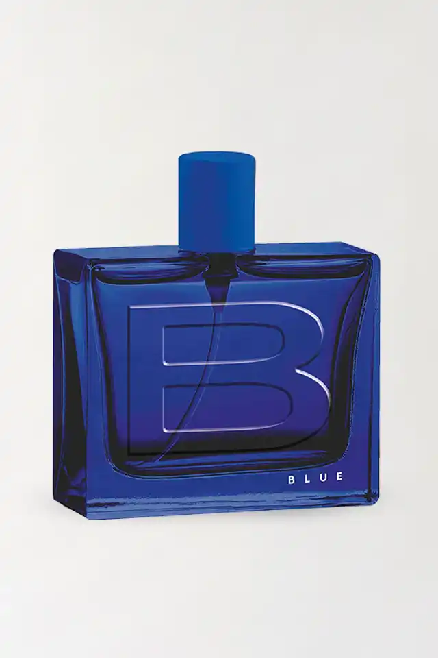 Notas de salida: Frutos rojos, menta, bayas, rosas. Notas de corazón: Canela, ananá, lavanda, hojas de violeta. Notas de fondo: Patchouli, haba tonka, vainilla, ámbar. Presentación: 100 ML